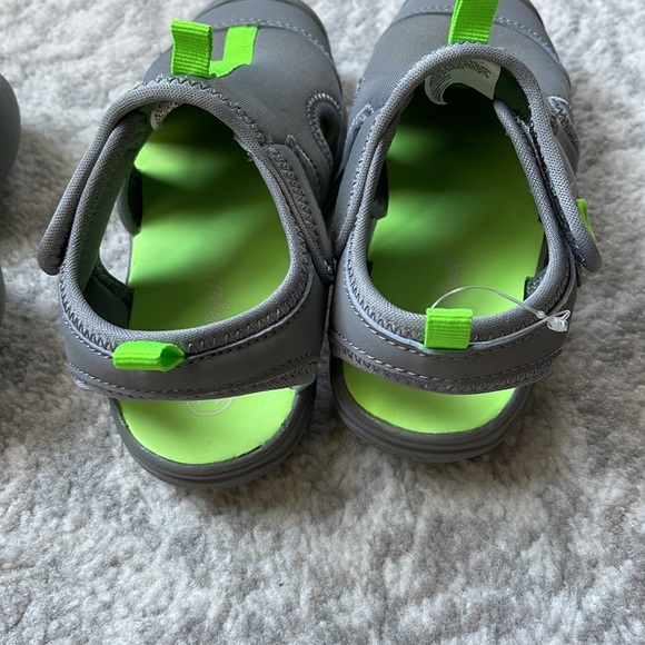 Cat & Jack Shoes Nwt Cat And Jack Velcro Nonskid Sandals Poshmark